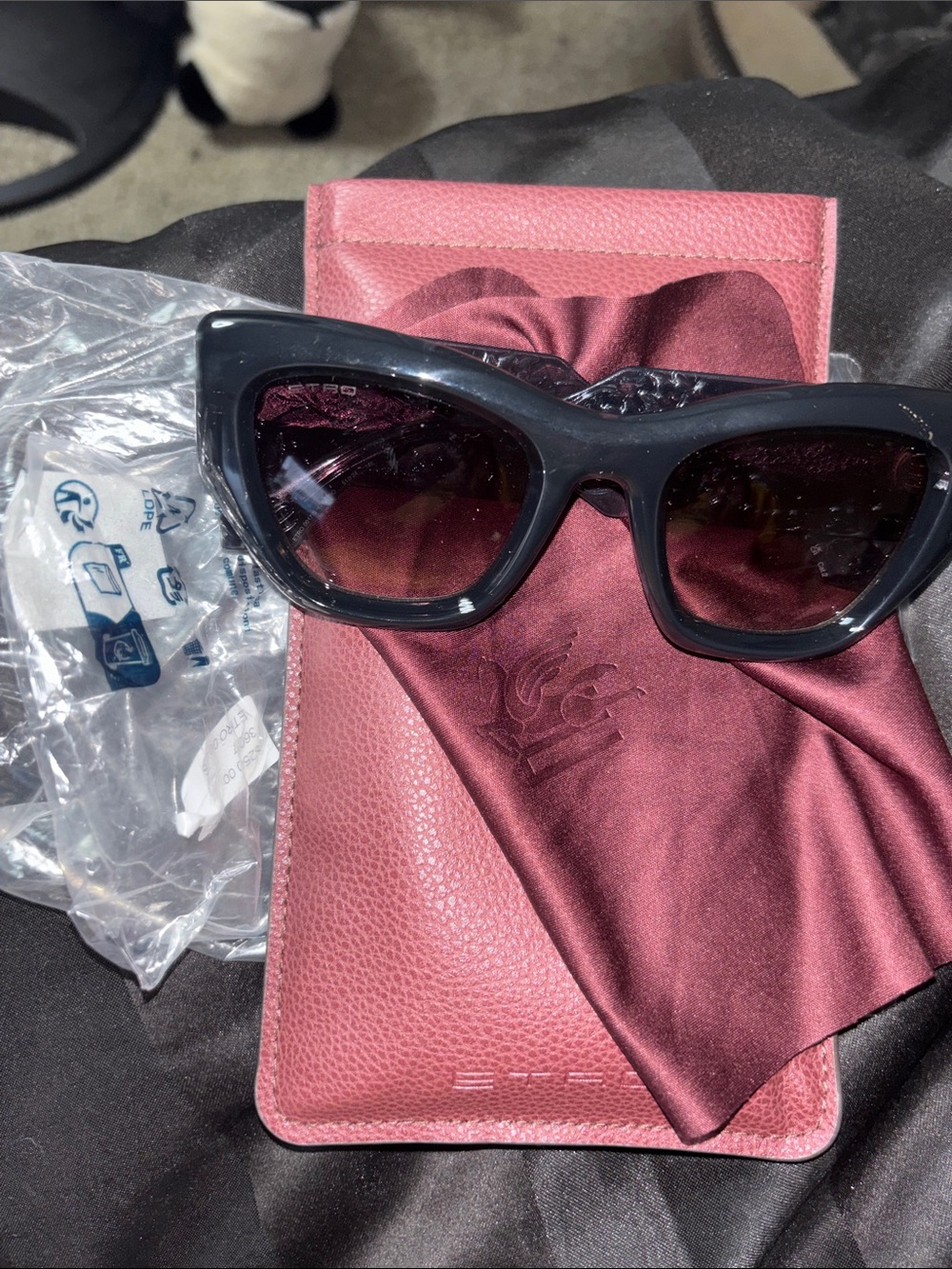New Women’s Etro midnight Black/blue Cat-Eye Sunglasses with Burgundy Lenses